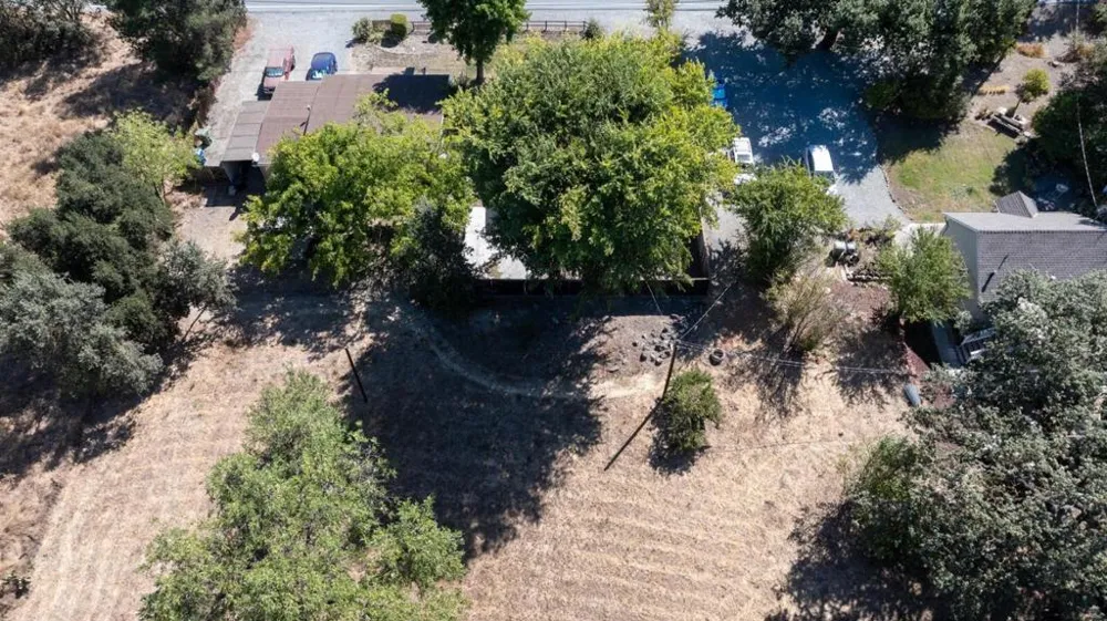 11705 Foothill Avenue Gilroy, CA 95020