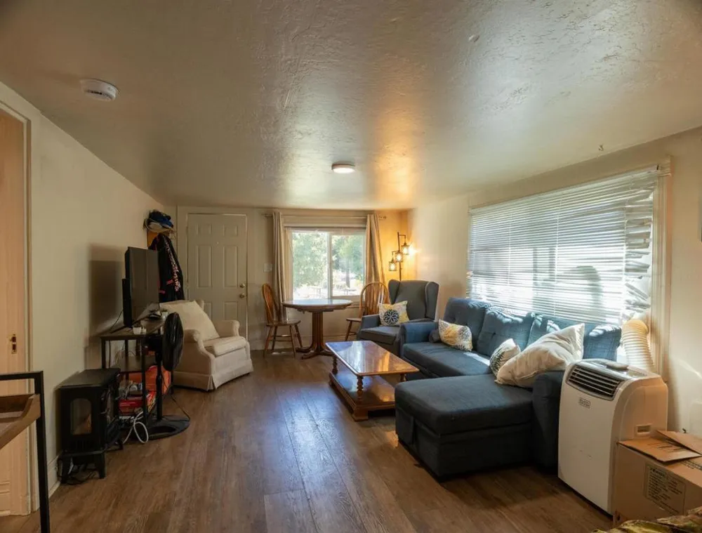 11705 Foothill Avenue Gilroy, CA 95020