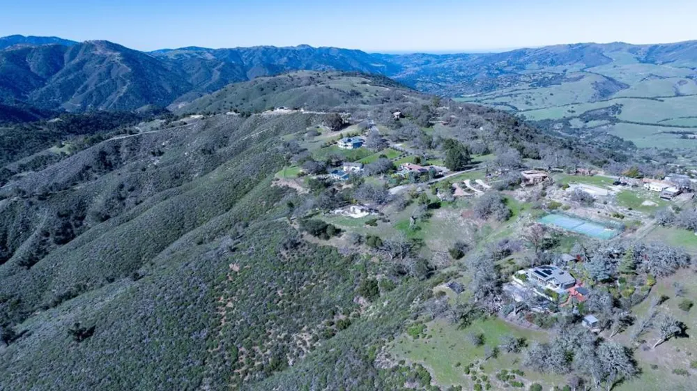 34994 Sky Ranch Road Carmel Valley, CA 93924