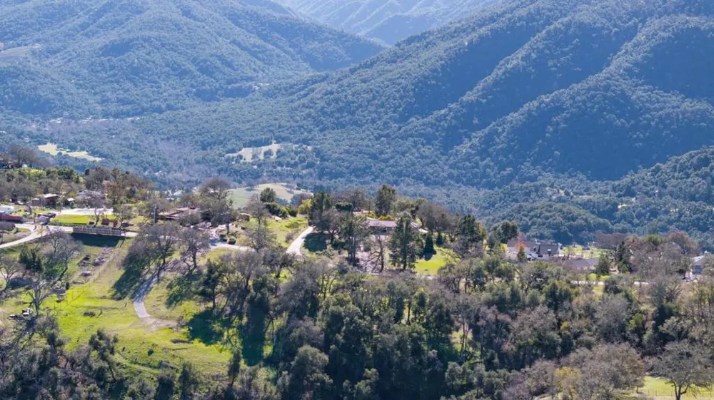 34994 Sky Ranch Road Carmel Valley, CA 93924