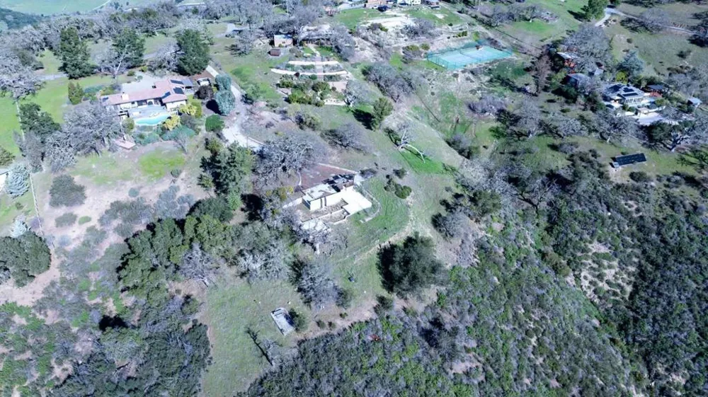34994 Sky Ranch Road Carmel Valley, CA 93924
