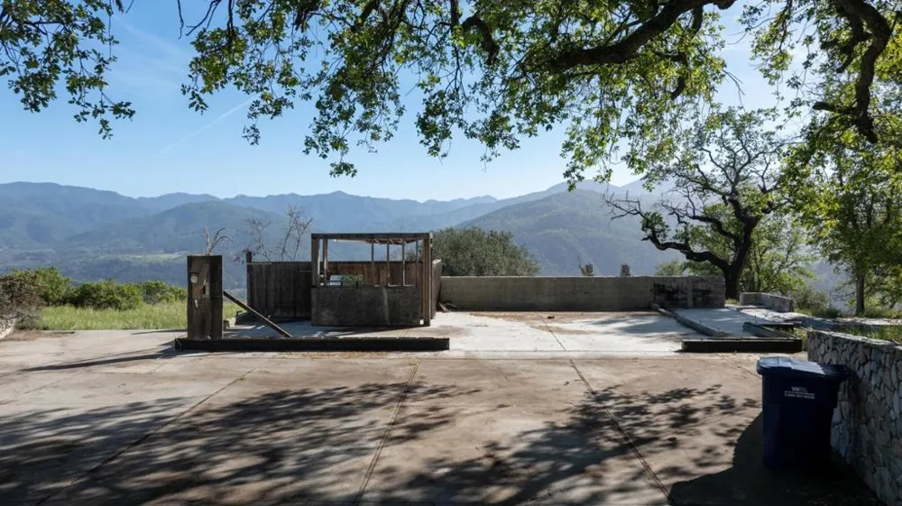 34994 Sky Ranch Road Carmel Valley, CA 93924