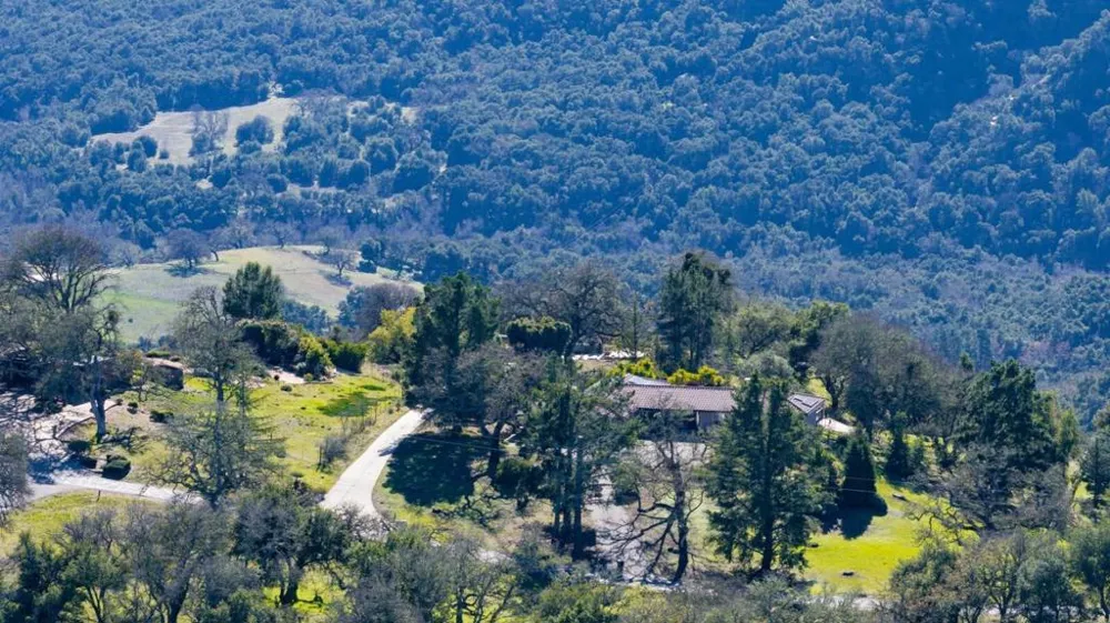 34994 Sky Ranch Road Carmel Valley, CA 93924