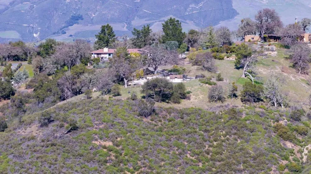 34994 Sky Ranch Road Carmel Valley, CA 93924