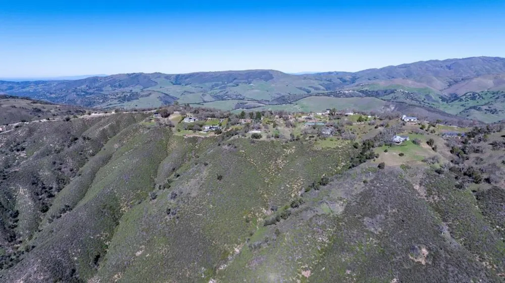 34994 Sky Ranch Road Carmel Valley, CA 93924