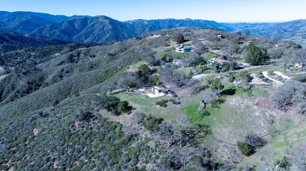 34994 Sky Ranch Road Carmel Valley, CA 93924