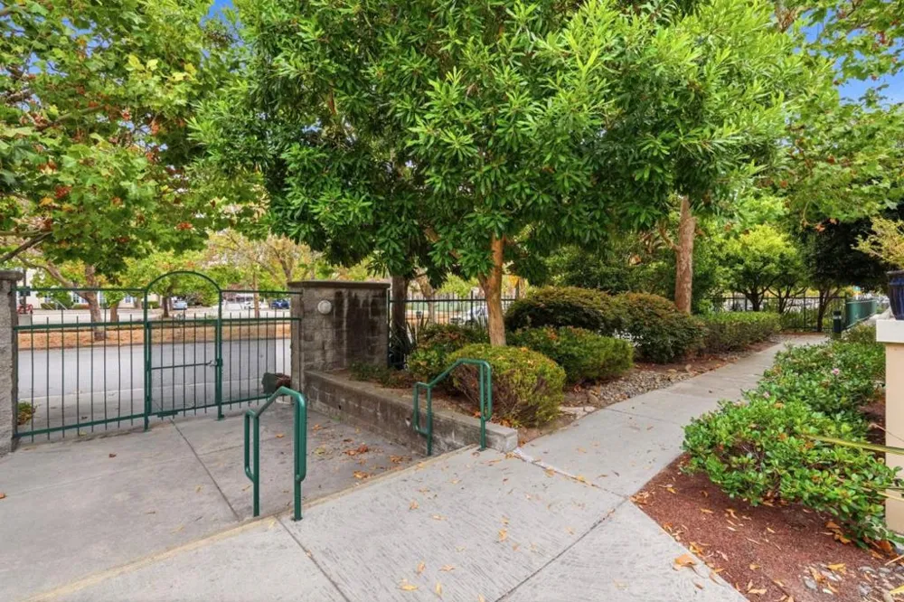124 Everson Drive Santa Cruz, CA 95060