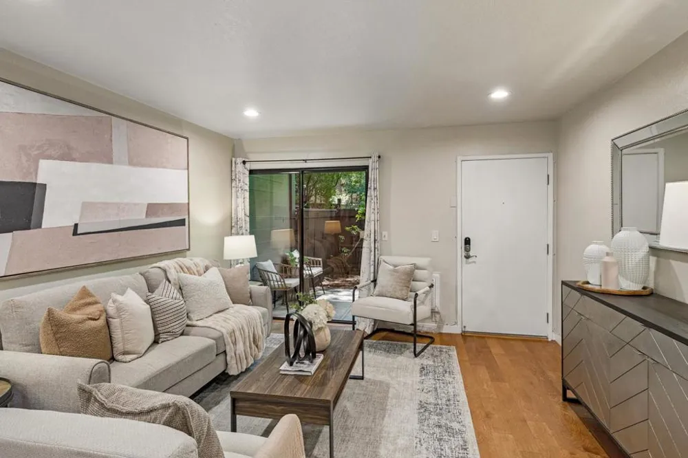 2000 Rock Street #19 Mountain View, CA 94043