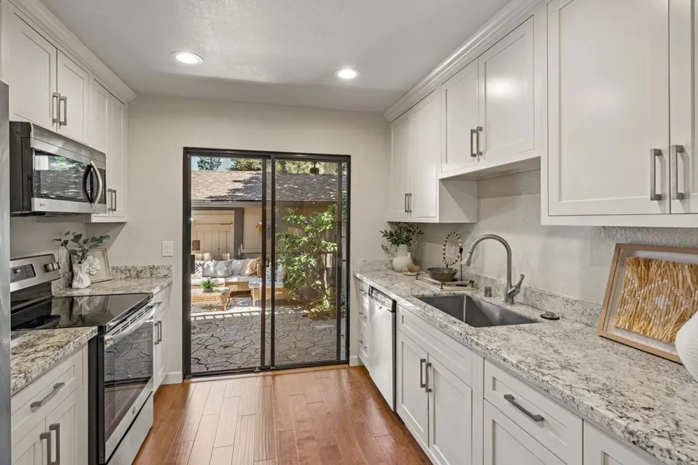 2000 Rock Street #19 Mountain View, CA 94043