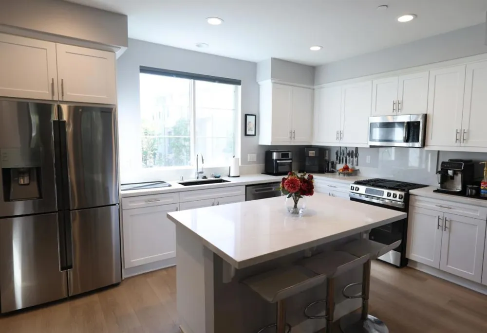 641 Savi Drive #104 Corona, CA 92878