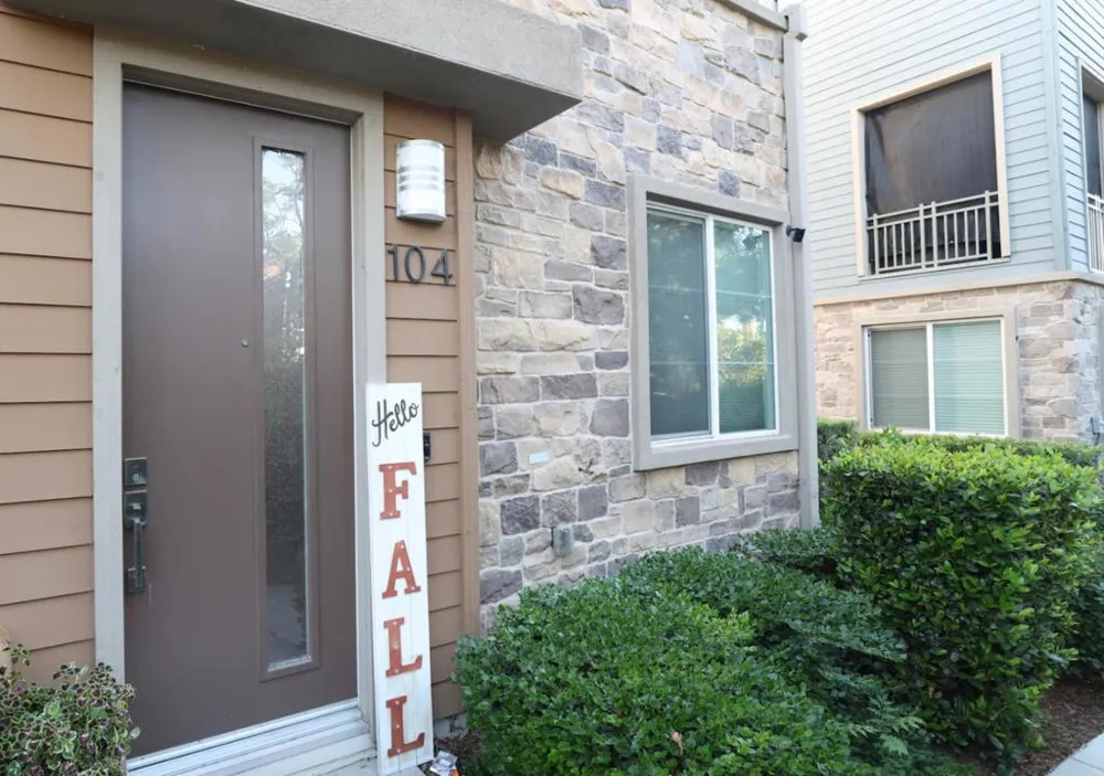 641 Savi Drive #104 Corona, CA 92878