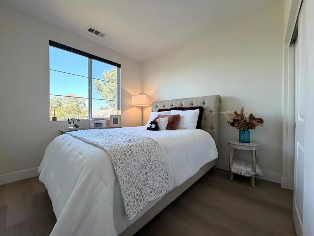 641 Savi Drive #104 Corona, CA 92878