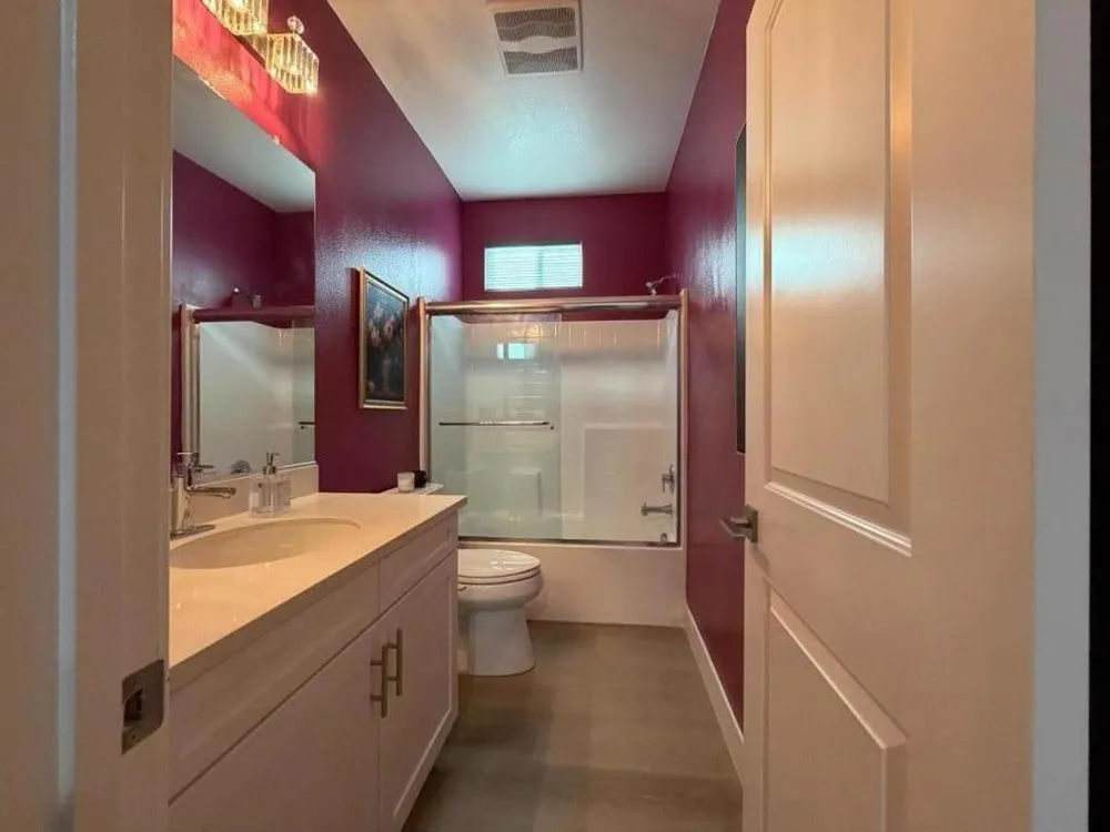 641 Savi Drive #104 Corona, CA 92878