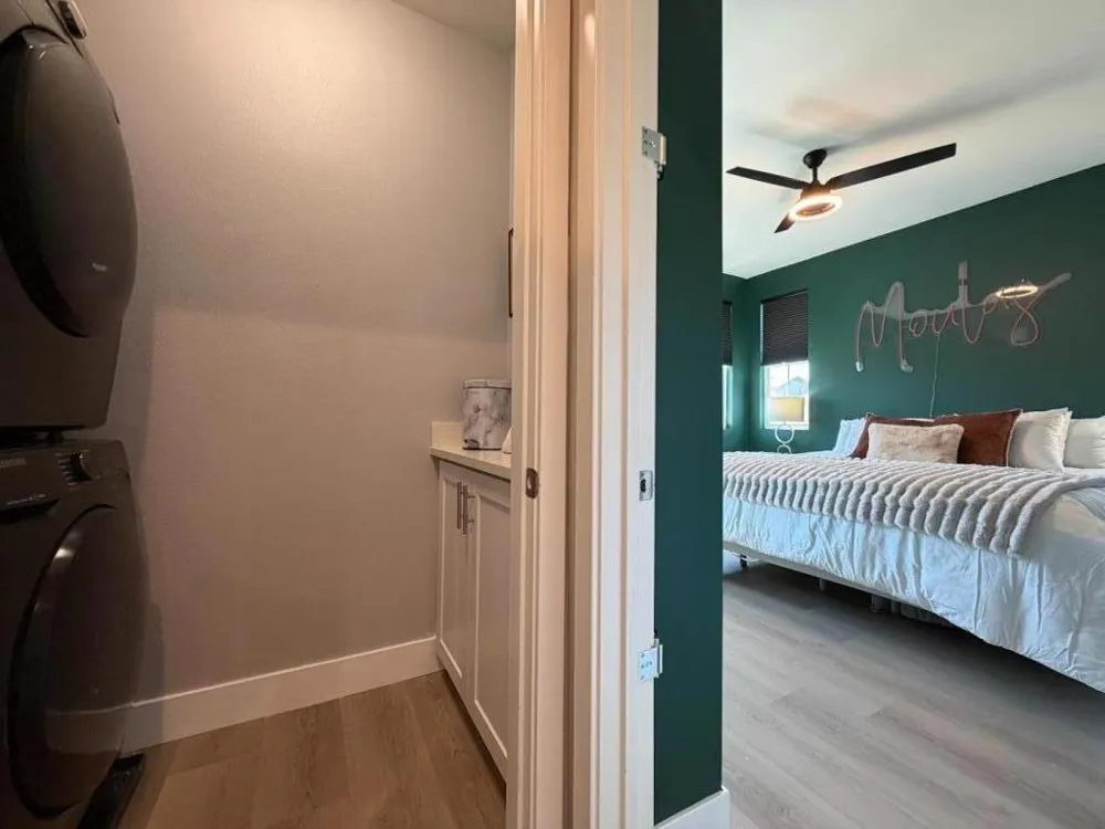 641 Savi Drive #104 Corona, CA 92878