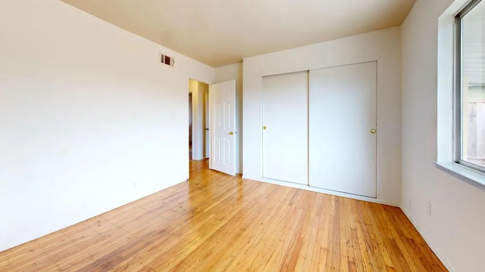 2543 Hazelwood Way East Palo Alto, CA 94303