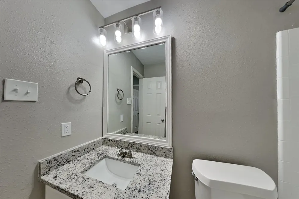 1906 Crescent Oak Drive Missouri City, TX 77459