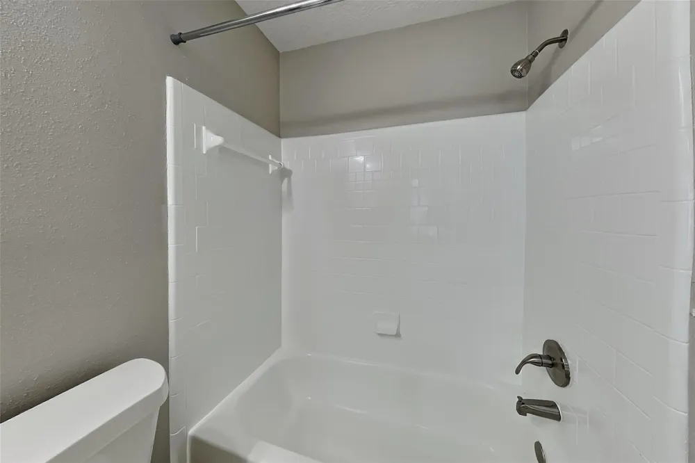 1906 Crescent Oak Drive Missouri City, TX 77459