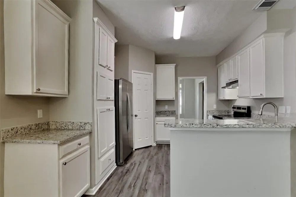 1906 Crescent Oak Drive Missouri City, TX 77459