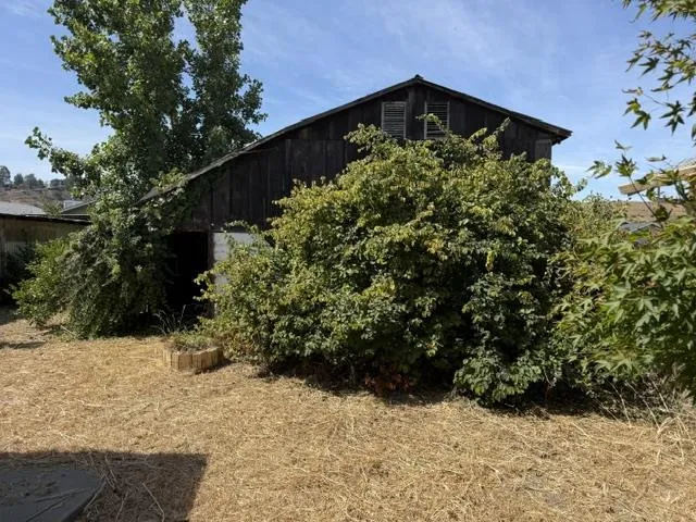 305 Fourth Street San Juan Bautista, CA 95045