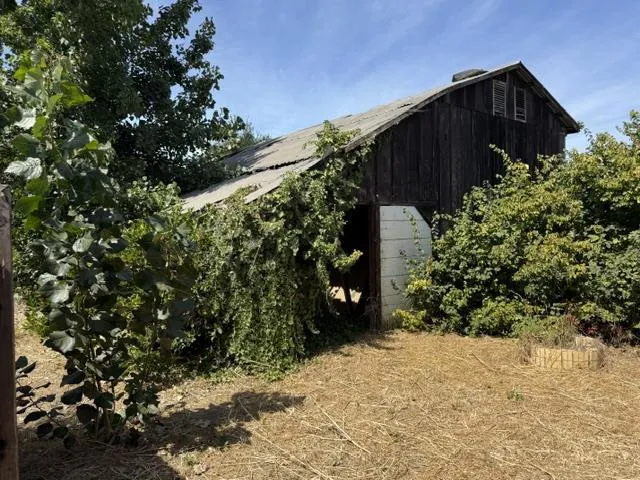 305 Fourth Street San Juan Bautista, CA 95045