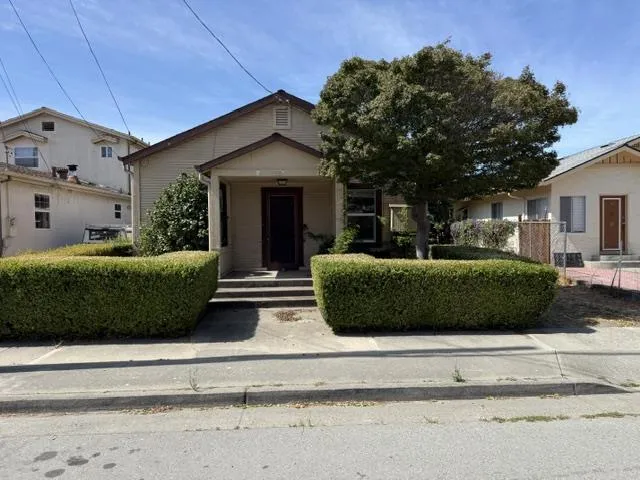 305 Fourth Street San Juan Bautista, CA 95045
