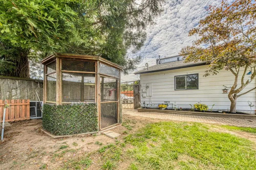 16985 Forrest Lane #B Royal Oaks, CA 95076