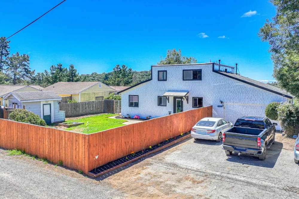 16985 Forrest Lane #B Royal Oaks, CA 95076