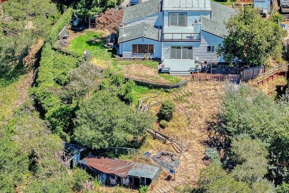 16985 Forrest Lane #B Royal Oaks, CA 95076