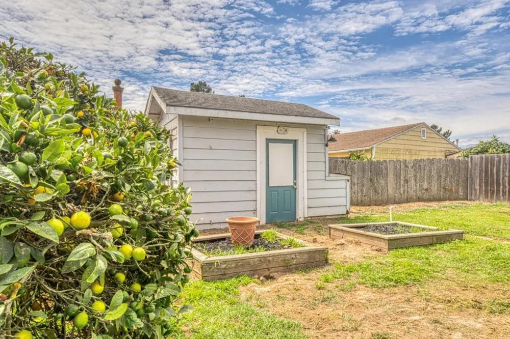 16985 Forrest Lane #B Royal Oaks, CA 95076