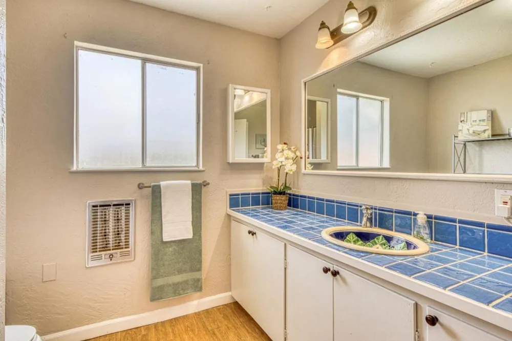 16985 Forrest Lane #B Royal Oaks, CA 95076