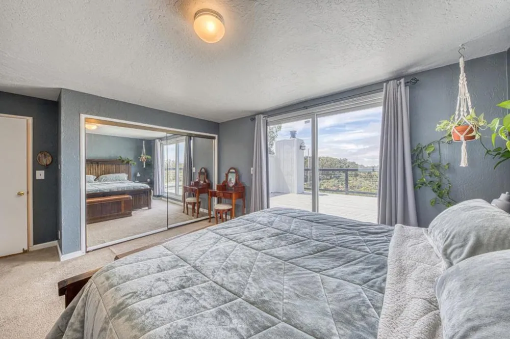 16985 Forrest Lane #B Royal Oaks, CA 95076
