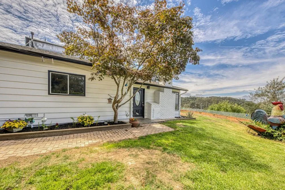 16985 Forrest Lane #B Royal Oaks, CA 95076