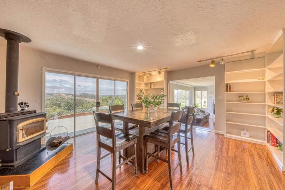 16985 Forrest Lane #B Royal Oaks, CA 95076
