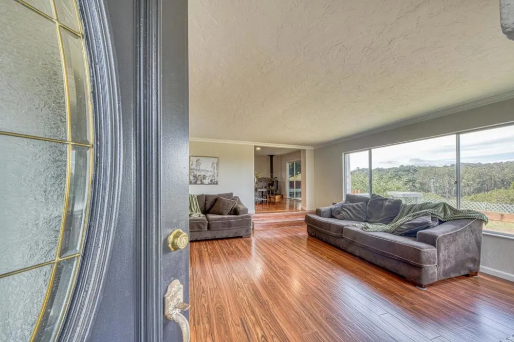 16985 Forrest Lane #B Royal Oaks, CA 95076