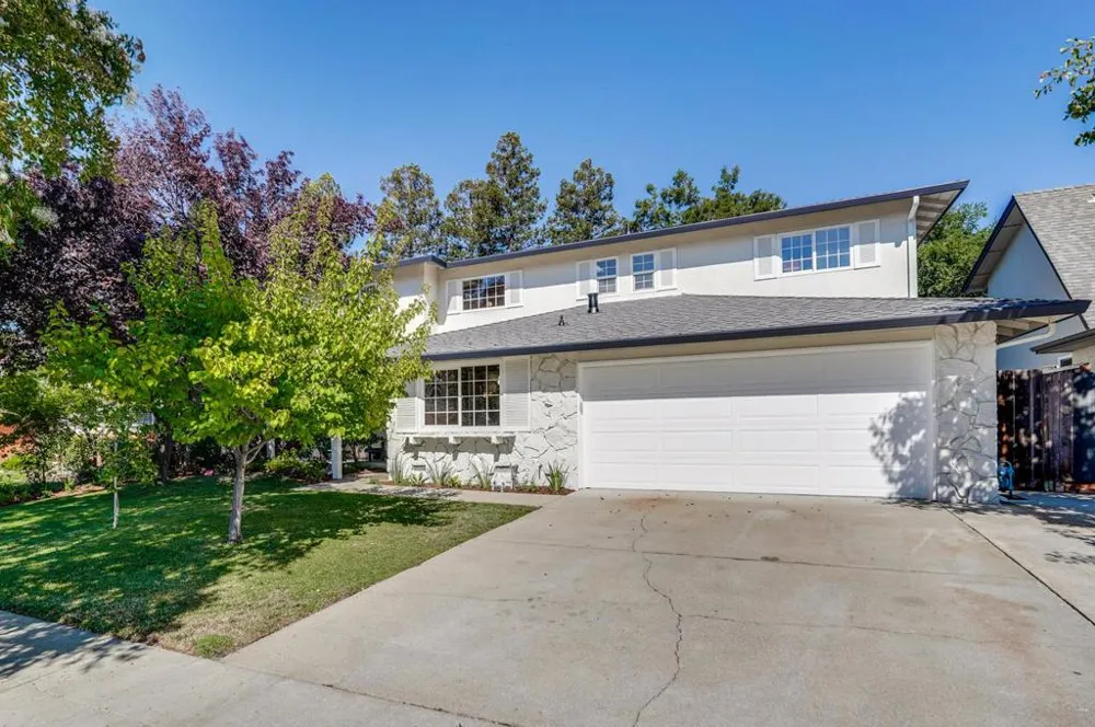 1634 Jamestown Drive Cupertino, CA 95014