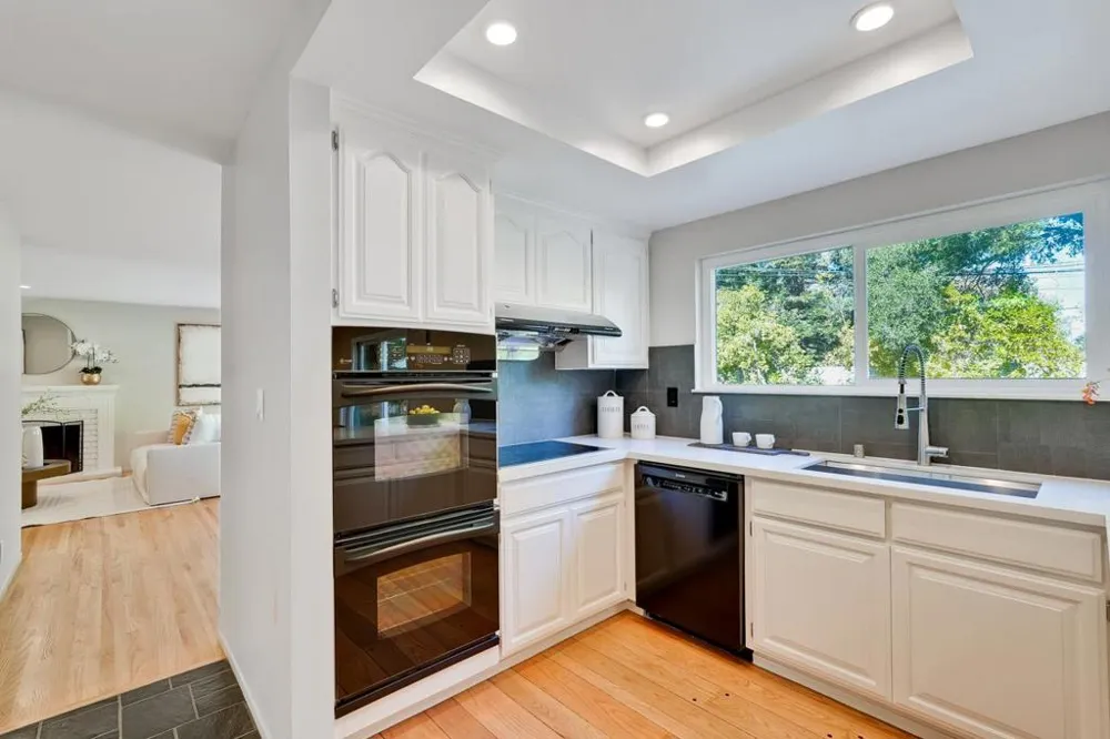 1634 Jamestown Drive Cupertino, CA 95014