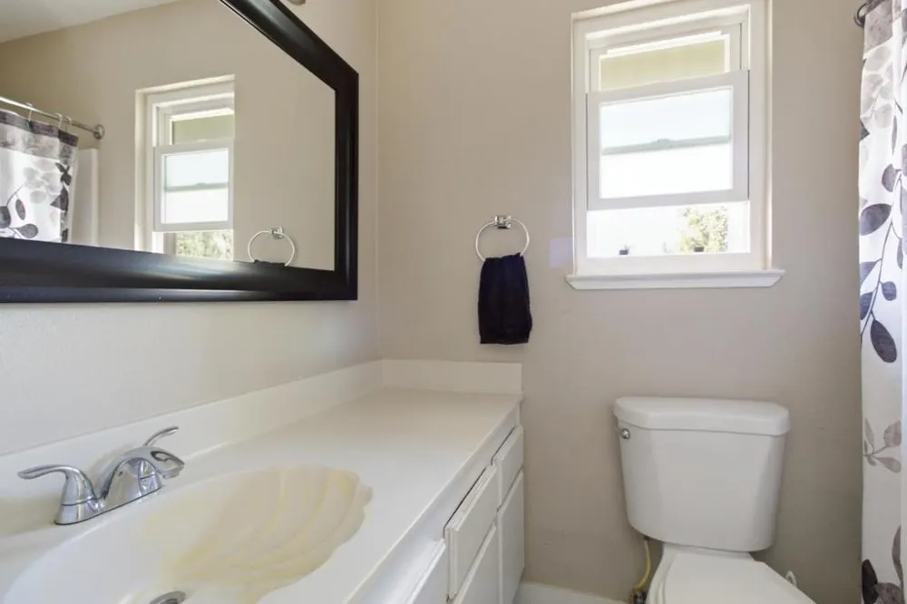 3016 Bettina Way Sacramento, CA 95826