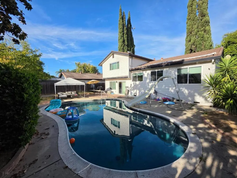 3016 Bettina Way Sacramento, CA 95826