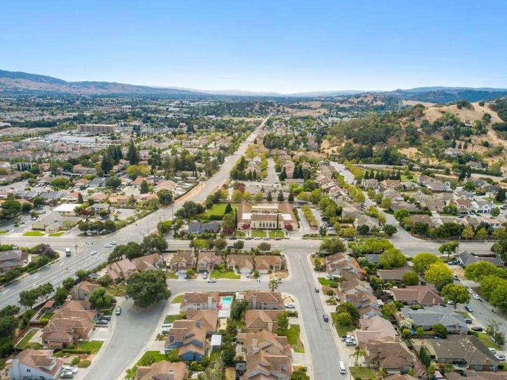 18340 Murphy Springs Drive Morgan Hill, CA 95037