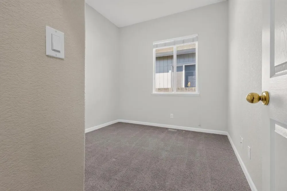 8039 Leno Drive Windsor, CA 95492