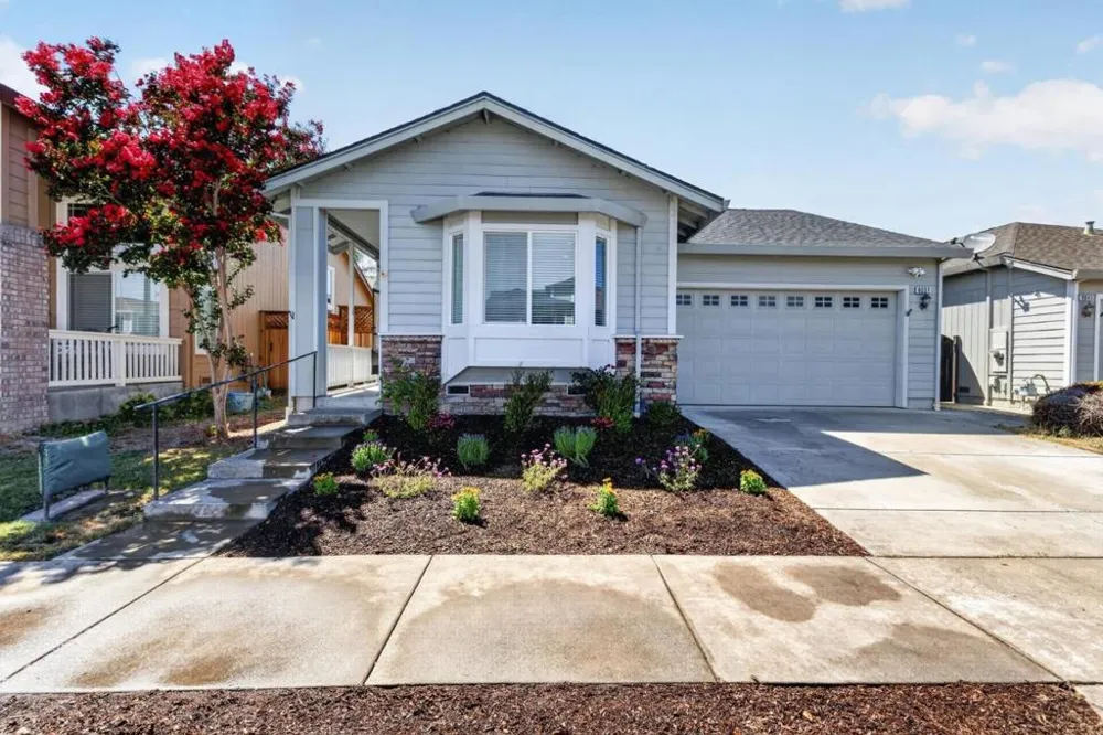 8039 Leno Drive Windsor, CA 95492