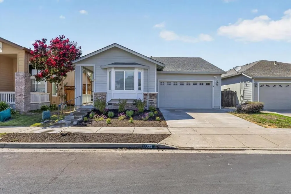 8039 Leno Drive Windsor, CA 95492