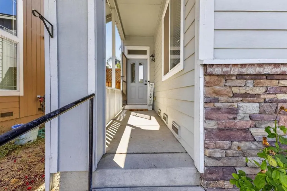 8039 Leno Drive Windsor, CA 95492