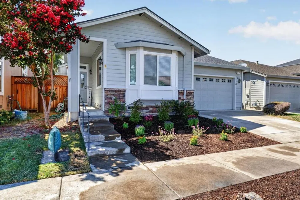 8039 Leno Drive Windsor, CA 95492