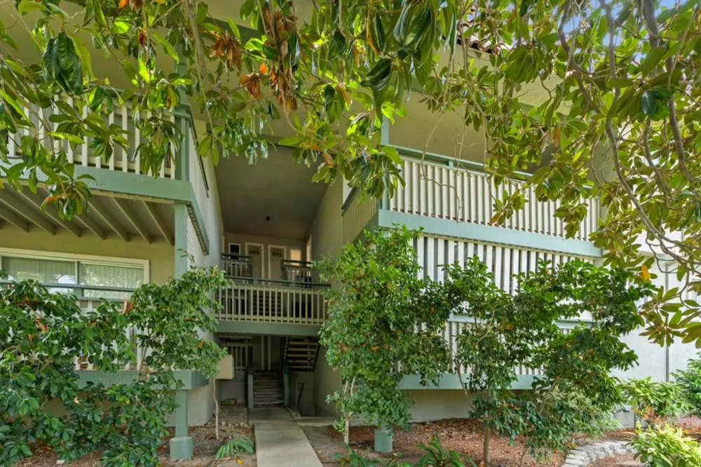 2735 Mauricia Avenue #B Santa Clara, CA 95051