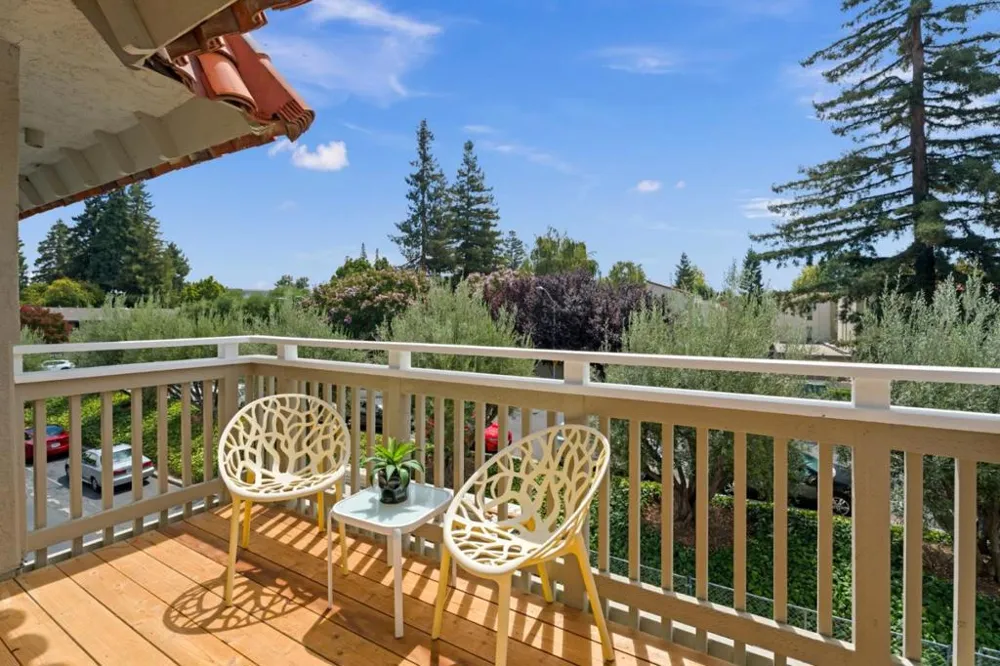 2735 Mauricia Avenue #B Santa Clara, CA 95051