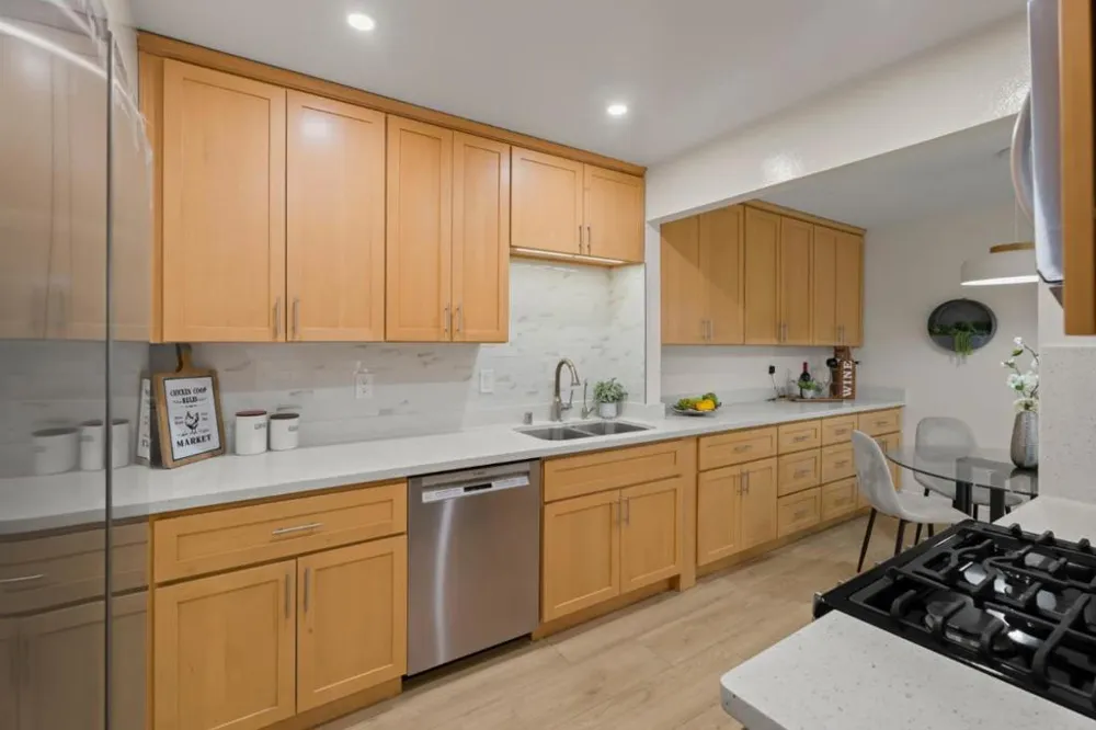 2735 Mauricia Avenue #B Santa Clara, CA 95051