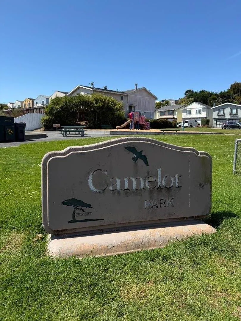 28 Camelot Court Daly City, CA 94015
