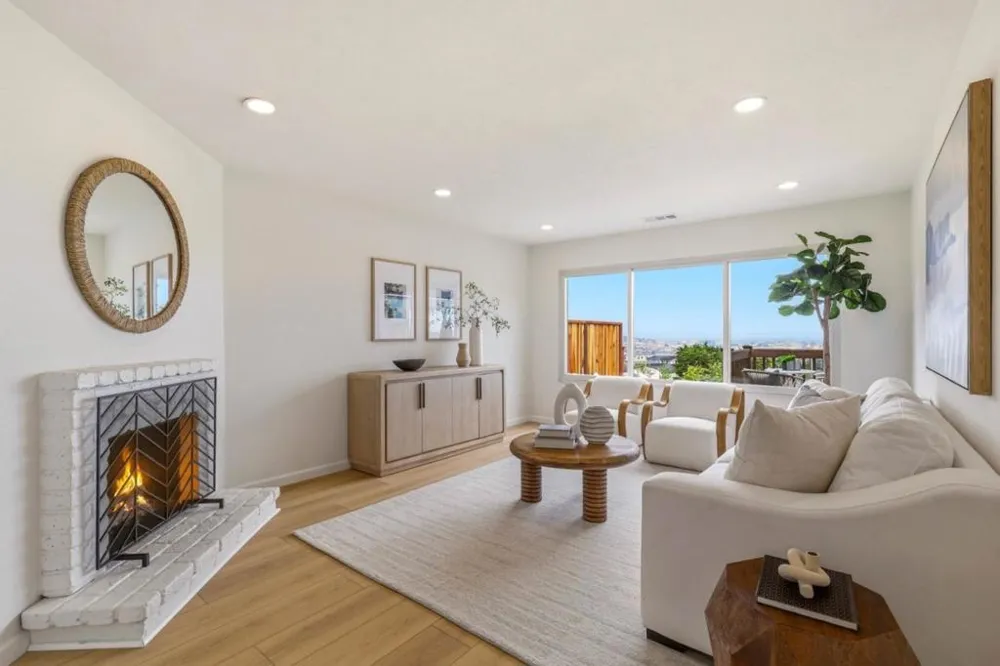 28 Camelot Court Daly City, CA 94015