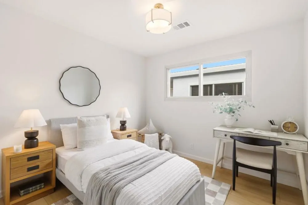 28 Camelot Court Daly City, CA 94015